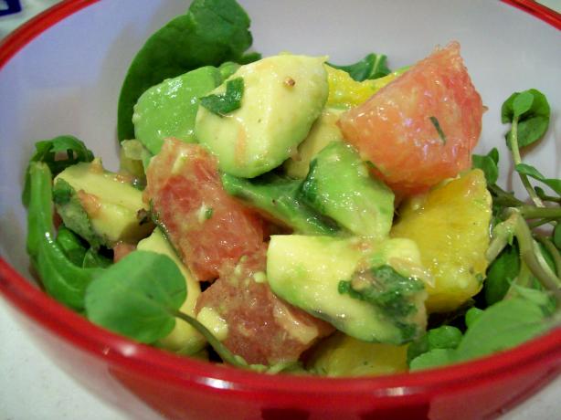 Read more about the article Avocado and Citrus Salad