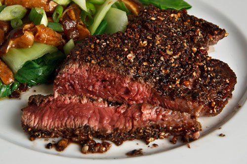 Read more about the article Beef Steaks with Crushed Peppercorns