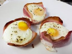 Read more about the article Egg and Bacon Bake
