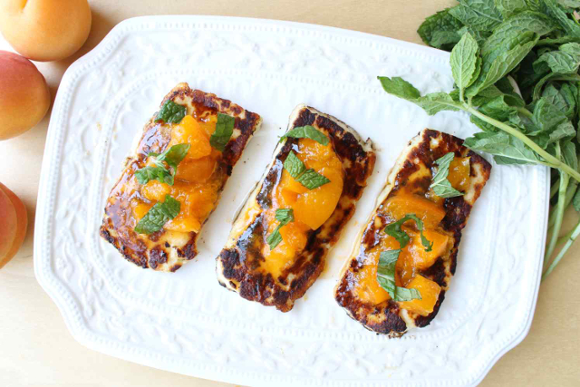 Read more about the article Grilled Halloumi Cheese with Mint