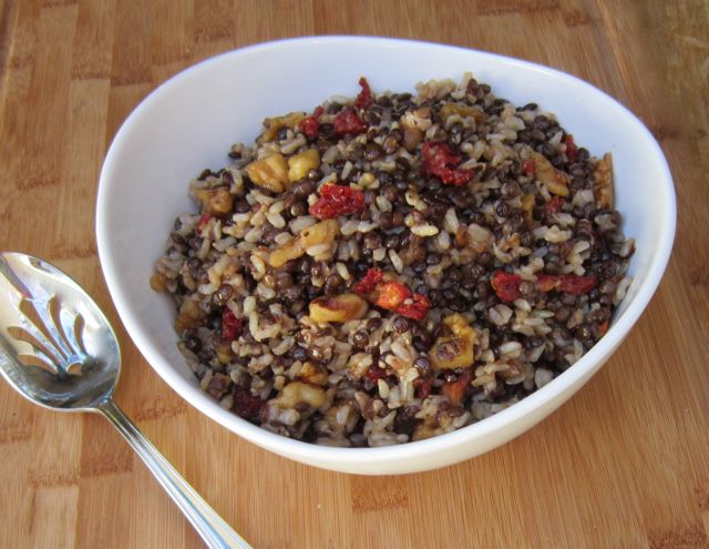Read more about the article Rice with Garlic and Walnuts