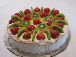Read more about the article Tropical Pavlova