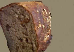 Read more about the article Date and Nut Bread